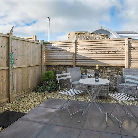 Ty Melyn - 2 Bedroom Cottage - Tenby Exterior photo