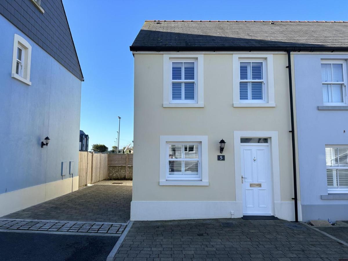 Ty Melyn - 2 Bedroom Cottage - Tenby Exterior photo